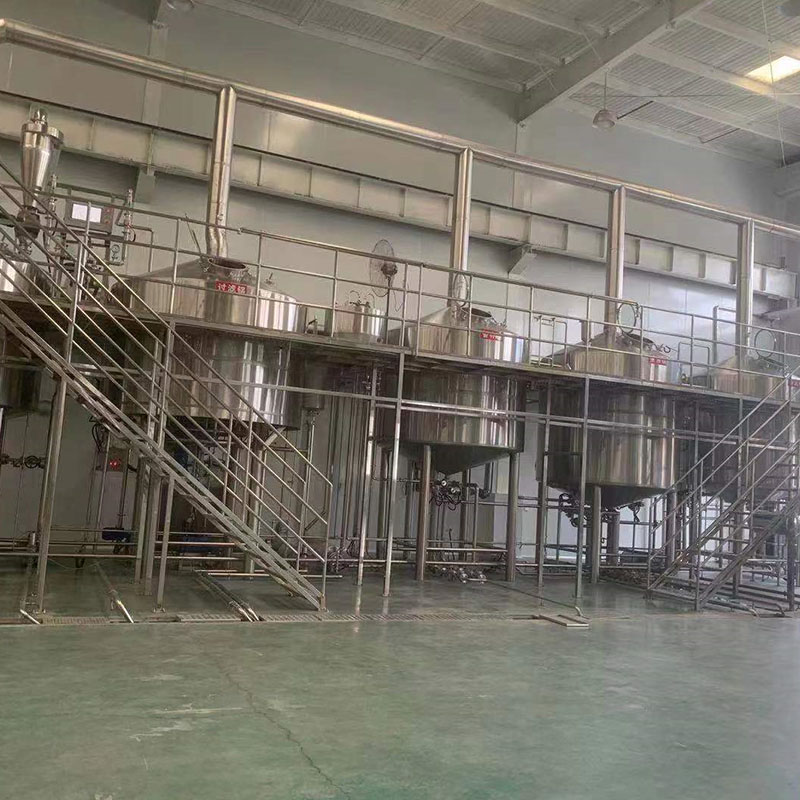南川精酿啤酒设备厂—平面布置、设备设计、制造、调试、培训等一条龙服务_COPY